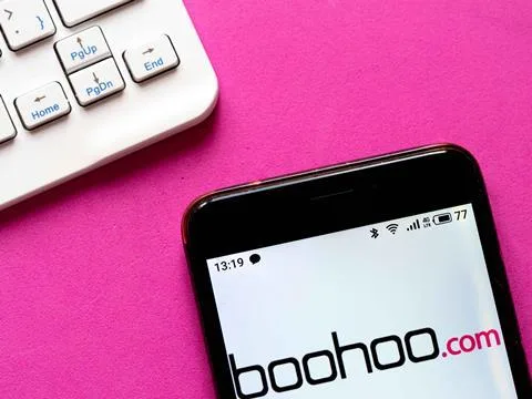 boohoo vs next- analysing customer journey